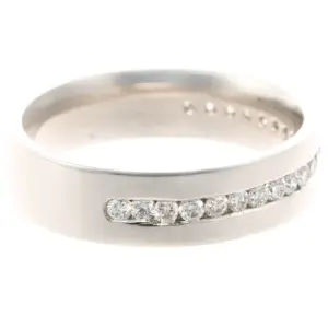 Platinum Diamond Wedding Ring
