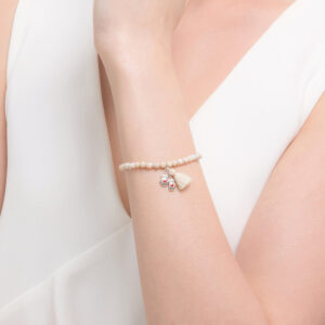 Silver bracelet with silver glove charm.