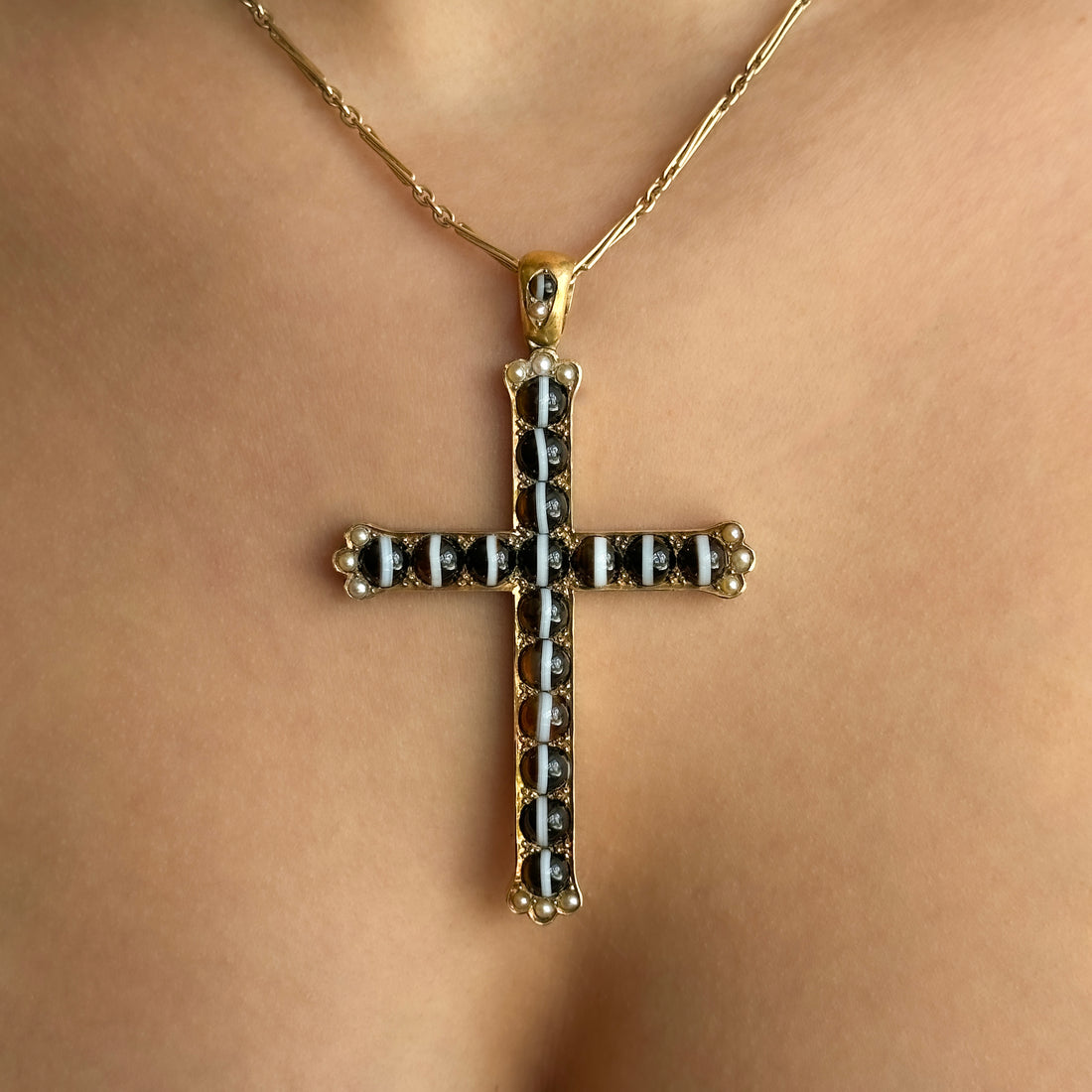 Victorian Antique Banded Agate and Pearl Cross Pendant - Image 4