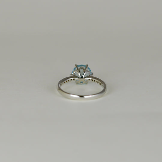9ct White Gold 2.19ct Round Blue Topaz and Diamond Ring - Image 3
