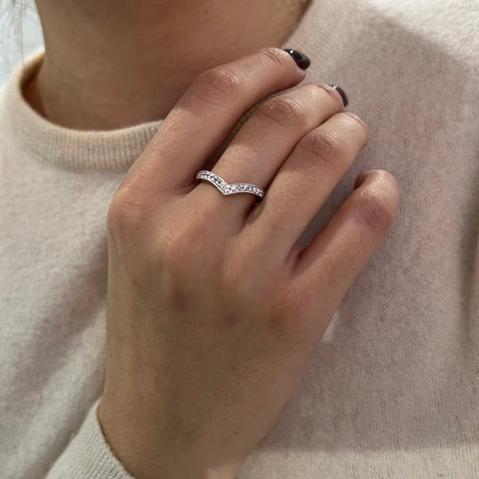 Platinum 0.20ct Wishbone Half Eternity Ring - Image 4