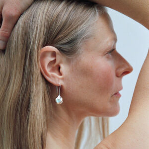 Pebble Curve Drop Earrings