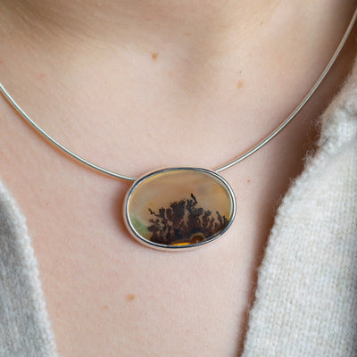 Silver Dendritic Agate Oval Seaweed Necklet - Image 2